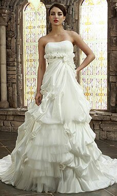 A-line Sans bretelles Traîne moyenne Taffetas Robe de Mariée